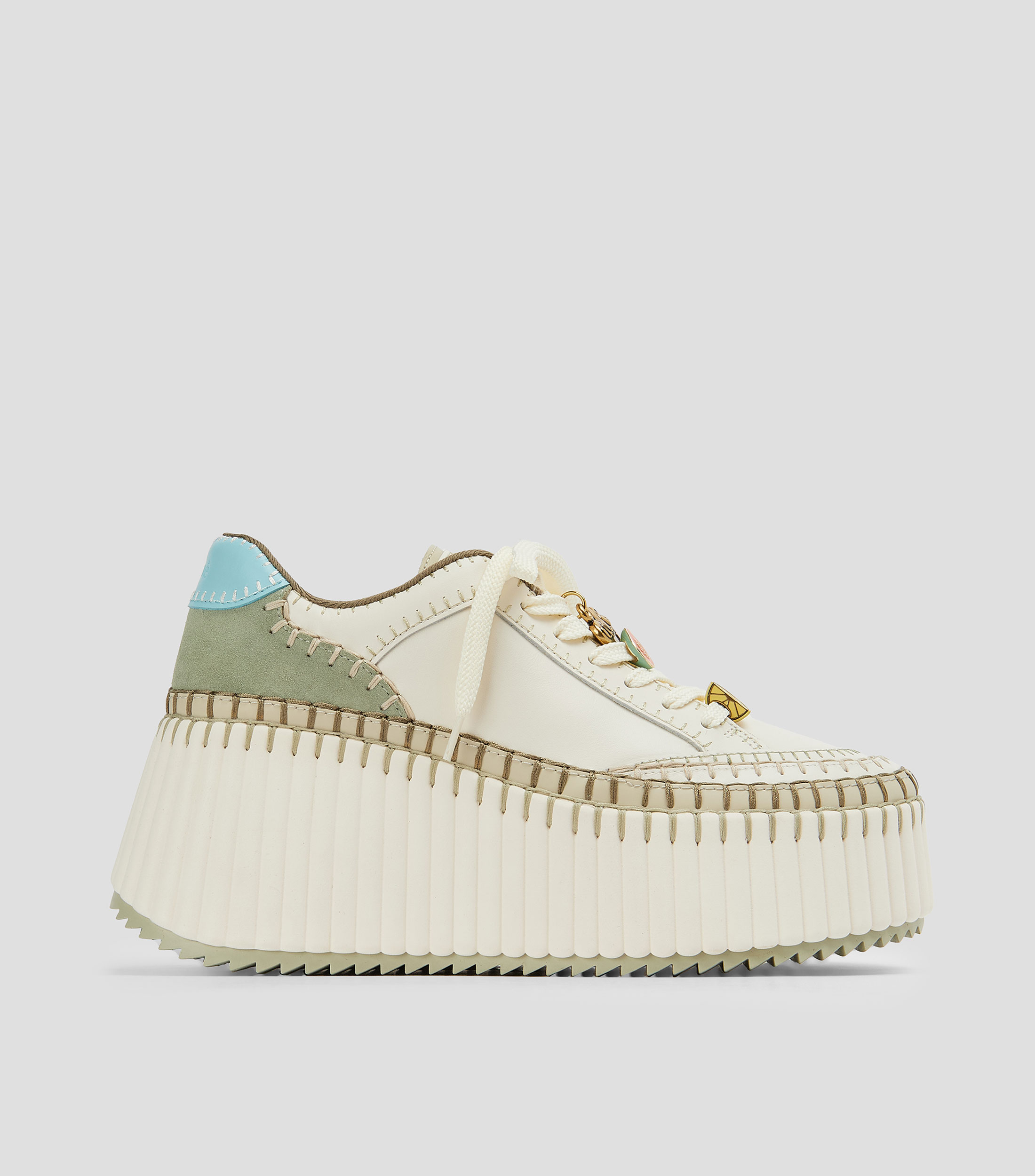 Tenis Nama Mujer